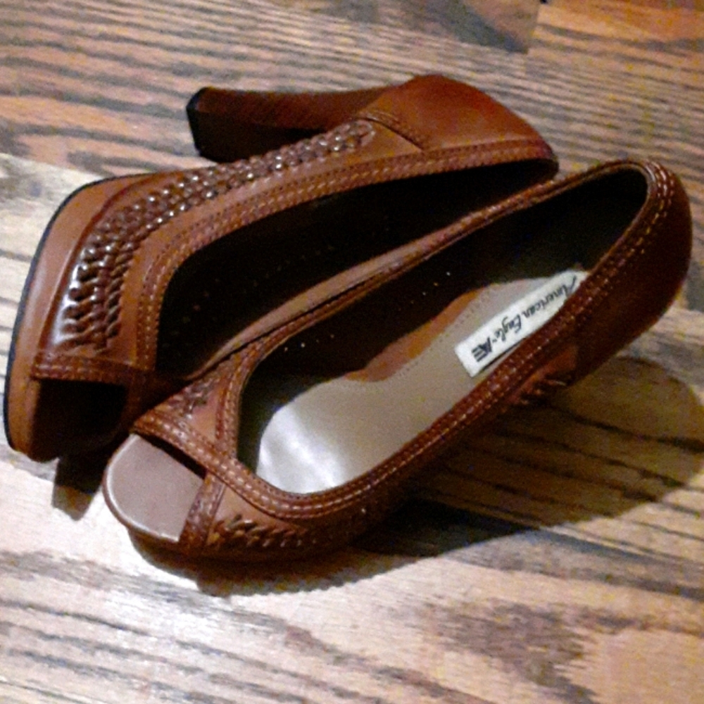 American Eagle 5" high heels